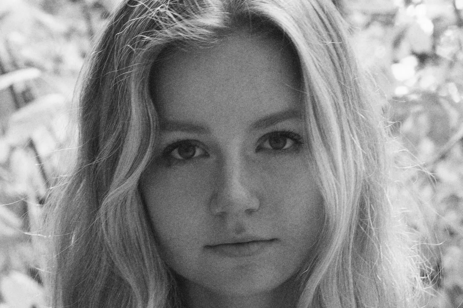 22 Filthy Sexts To Send Him To Make Him Beg For A Blowjob – Night Channel